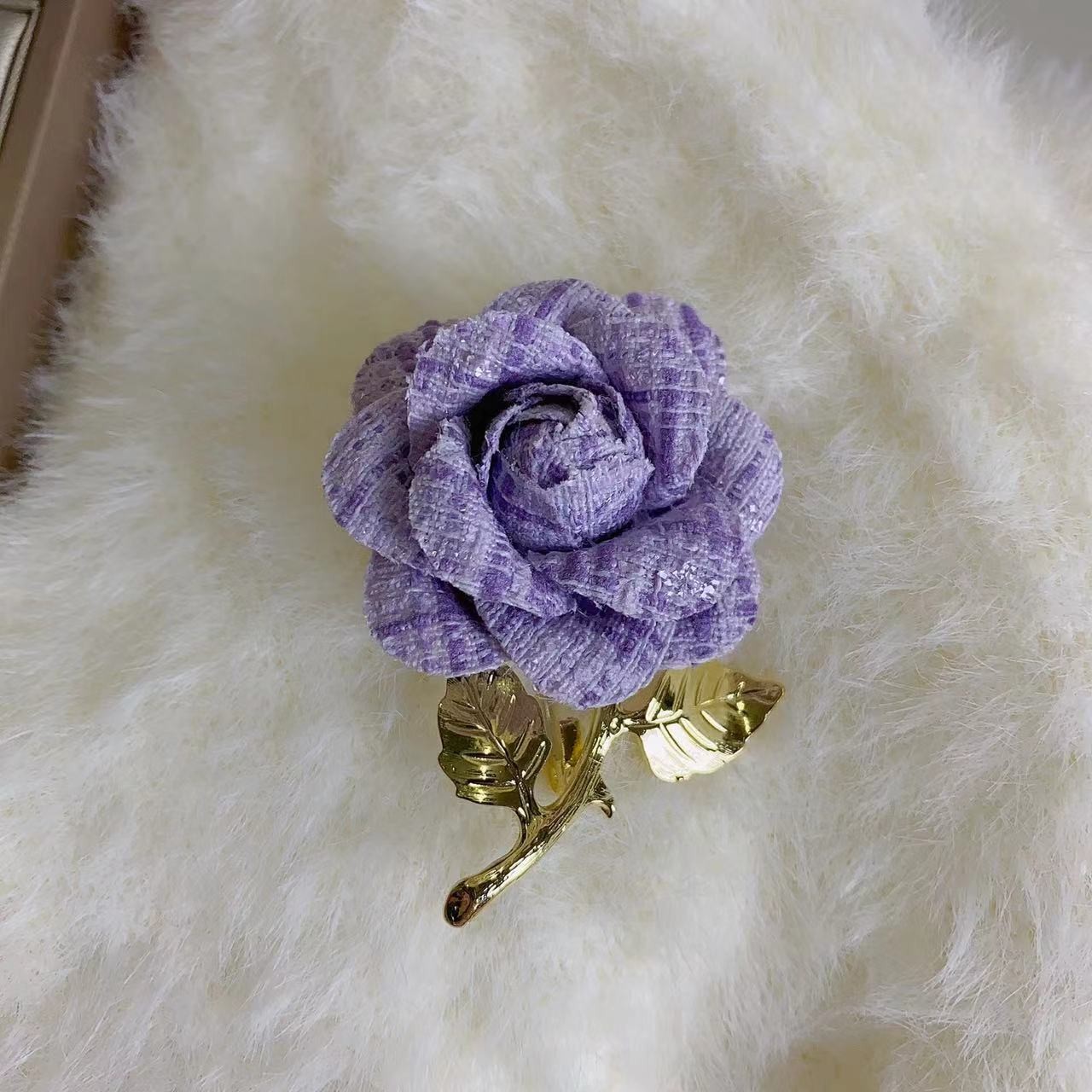 Elegant Flower Cloth Plating Women's Brooches display picture 5