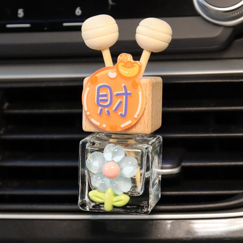 Fragancia de coche Botella vacía Botella de aromaterapia de coche Aceite esencial Aromaterapia Mini salida de aire Paquete volatil Fragancia Decoración Expansión de fragancia