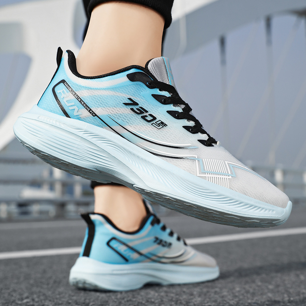 Calzado deportivo para hombre primavera nuevo estilo ligero con cordones zapatos para correr comercio exterior sneakers zapatos de moda coreana para hombre