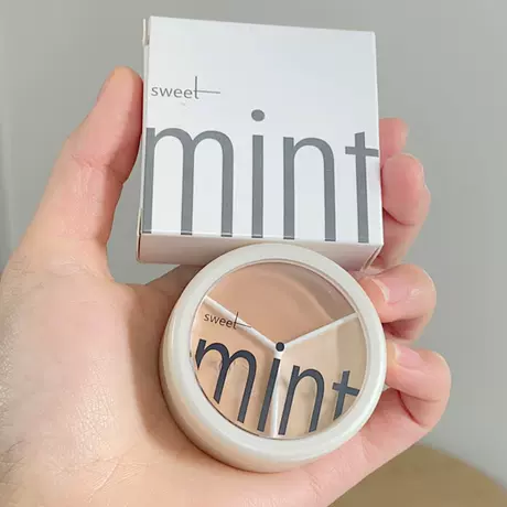 Tricolor concealer