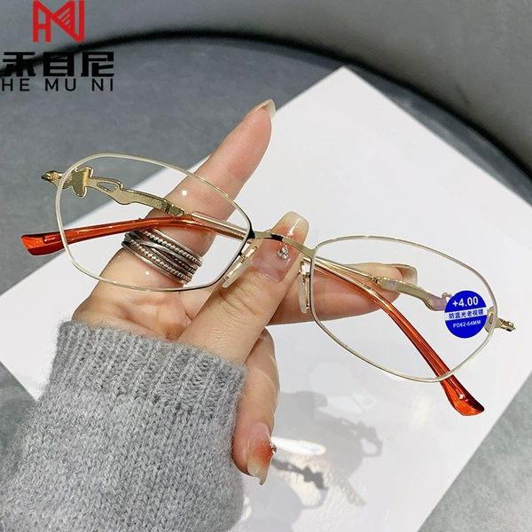 Red gold frame