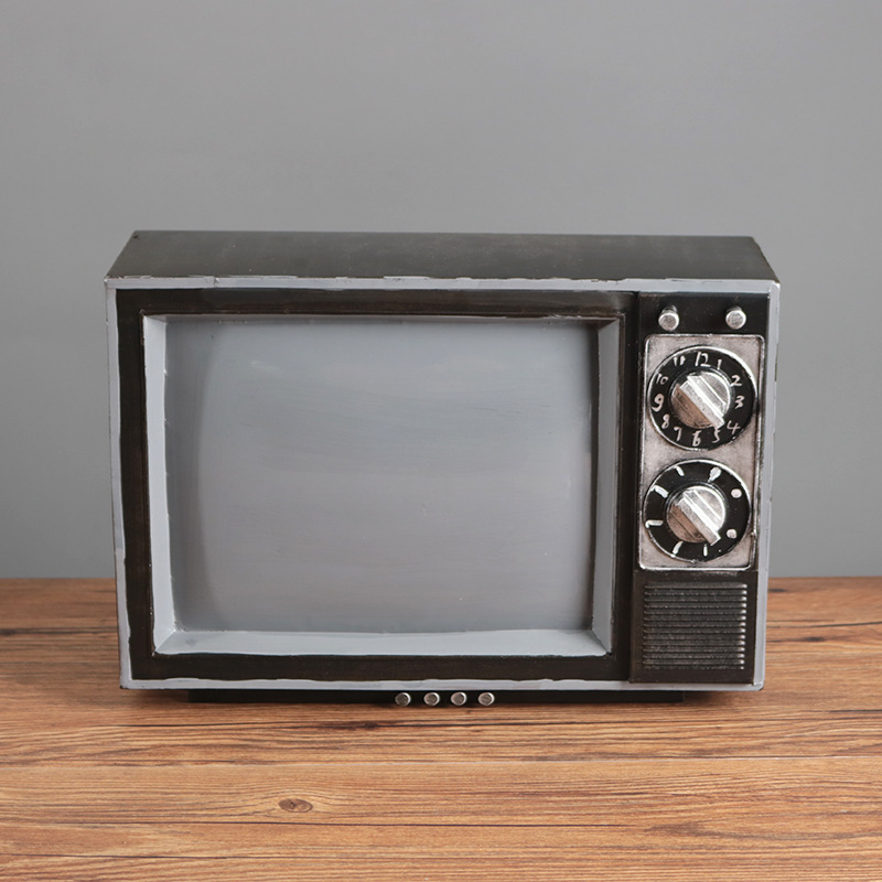 レトロなレトロな607080年代の古い白黒テレビのモデルバーレストランの道具の装飾品|undefined