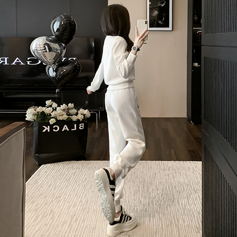 Sports suit women's autumn 2023 new net Red fashion Joker loose sweater two-piece set a generation of hair