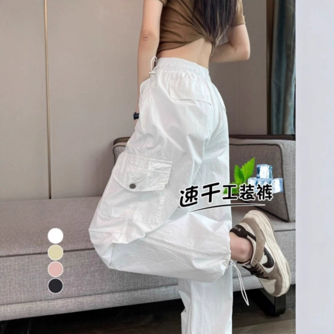 Быстросохнущие женские брюки-карго из ледяного шелка, тонкий весенне-осенний стиль, новые свободные прямые широкие солнцезащитные спортивные брюки в американском стиле 2025 года.