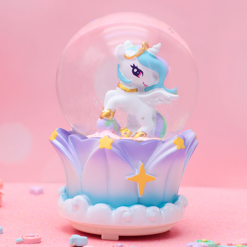 Romántico secreto bosque bola de cristal luminosa caja de música caballo blanco creativo decoración de escritorio de niña regalo de estudiante al por mayor