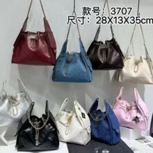 С���¿�25c��Ƥ���Ůʿ���˰����K朗lˮͰ���p�����e Ҹ���ִ�