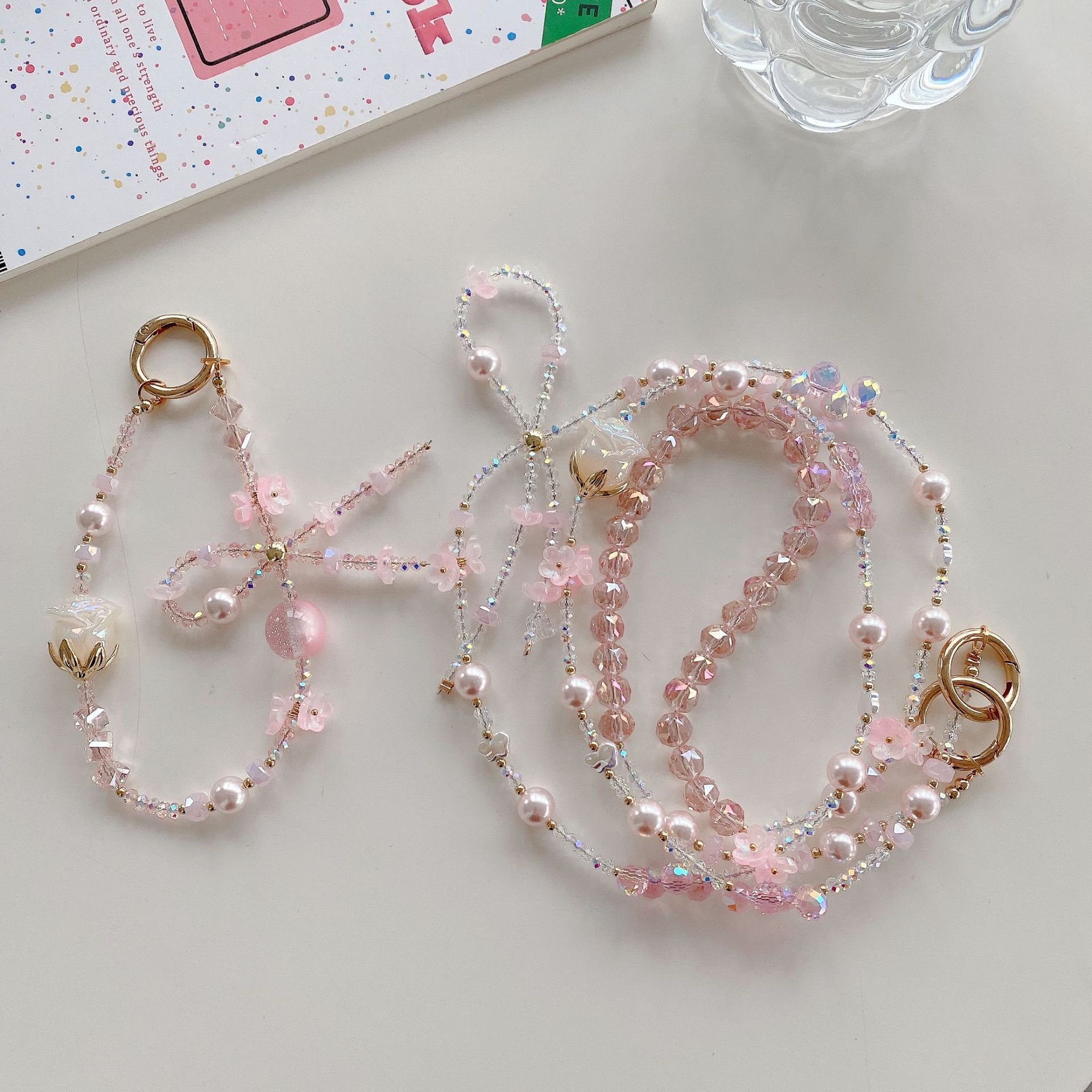 Boutique hecho a mano de alta gama teléfono móvil cadena colgante mujer tulipán rosa cadena larga cordón de teléfono móvil de moda colgante de mensajero largo