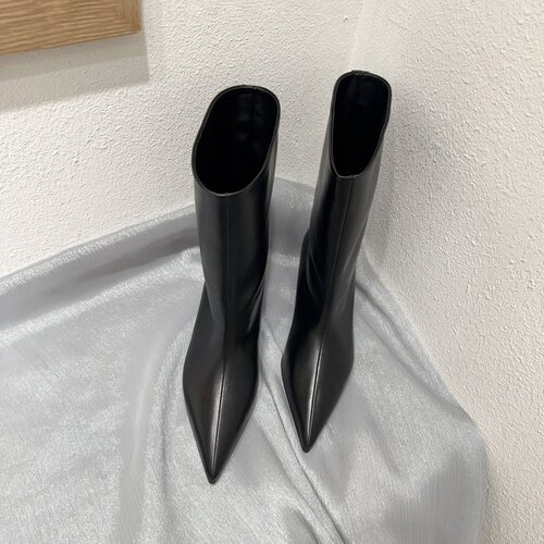 Korean style French pointed cat-heel ankle boots for women 2025 autumn and winter new low-heeled fine heeled retro wide-mouth mid-toe boots
