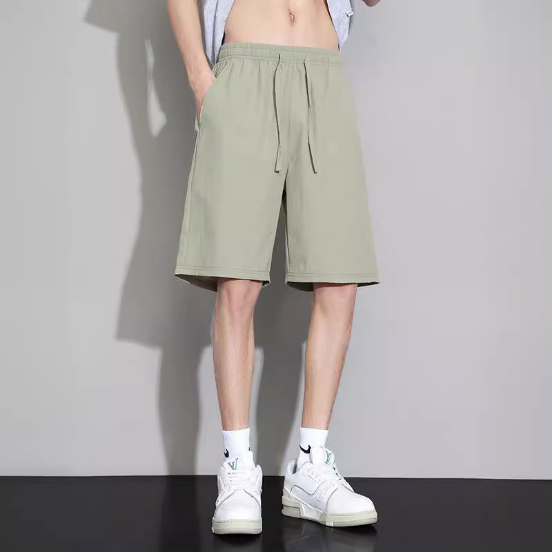 2024夏季冰丝薄款休闲短裤男潮牌宽松舒适百搭运动速干五分沙滩裤