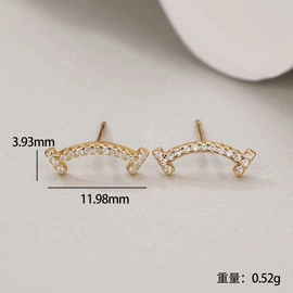 项链;耳钉;手链