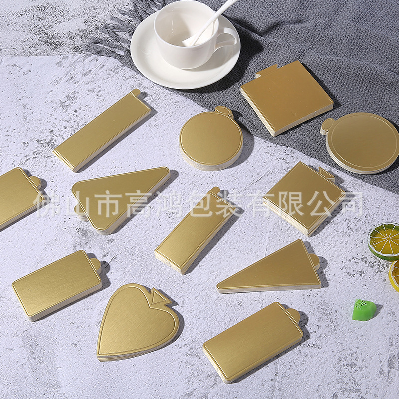 Caja de regalo de horneado con patrón de dientes tarjeta de oro almohadilla de pastel mousse base de pastel grueso borde duro soporte de pastel redondo