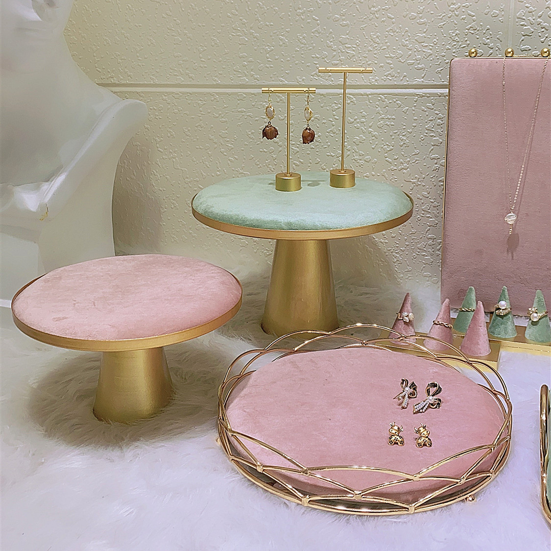 Jinxiao Display Fashion Jewelry Color Set Necklace Earrings Bracelet Earrings Ring Storage Display Stand