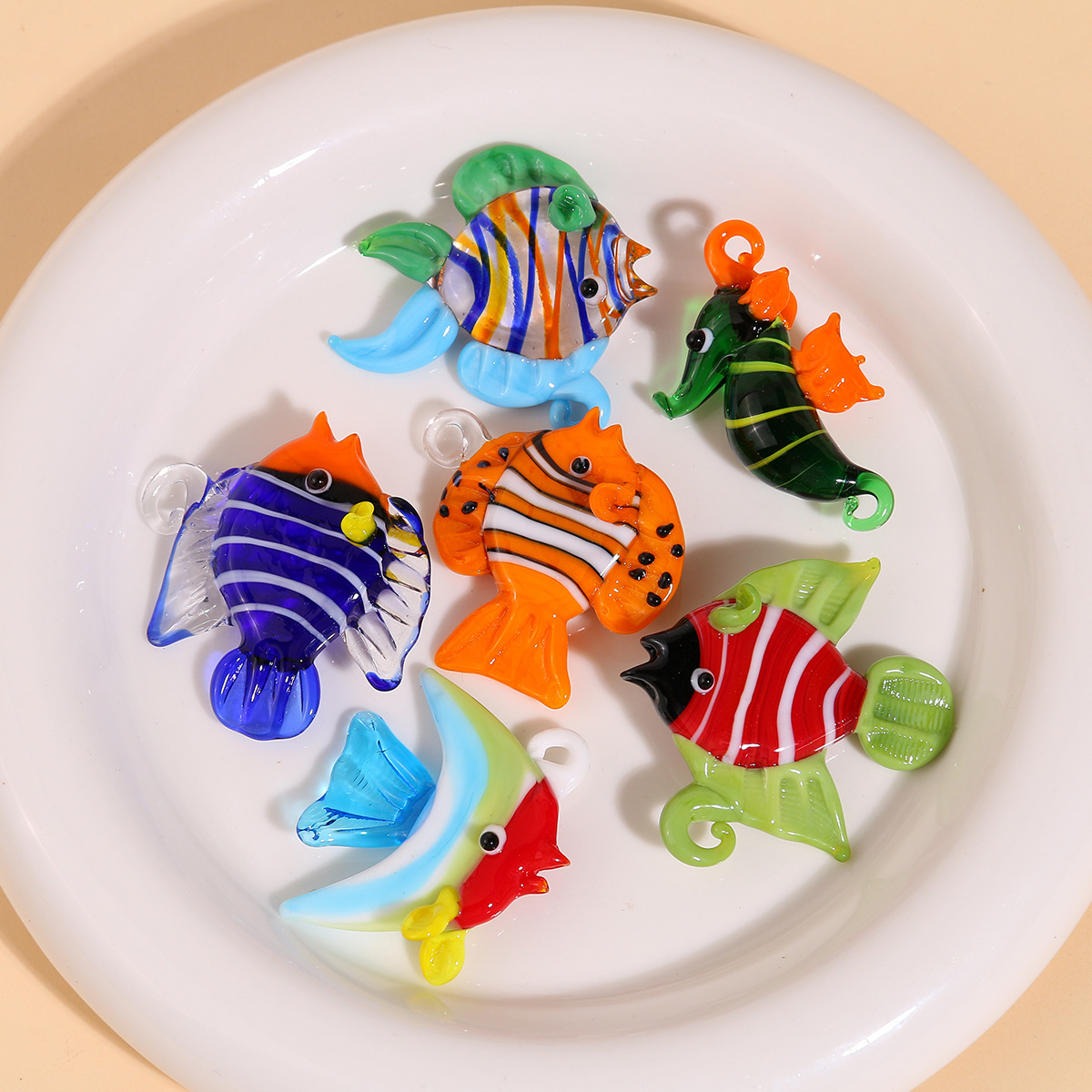 17g Weight Pendant Jewelry Making Type 35MM Jewelry Making Size DIY Jewelry Accessories Classification 1 Piece Quantity glass Material Fish Pattern All Seasons Season IG Style Style 1 Piece 35MM Glass Fish Pendant 9