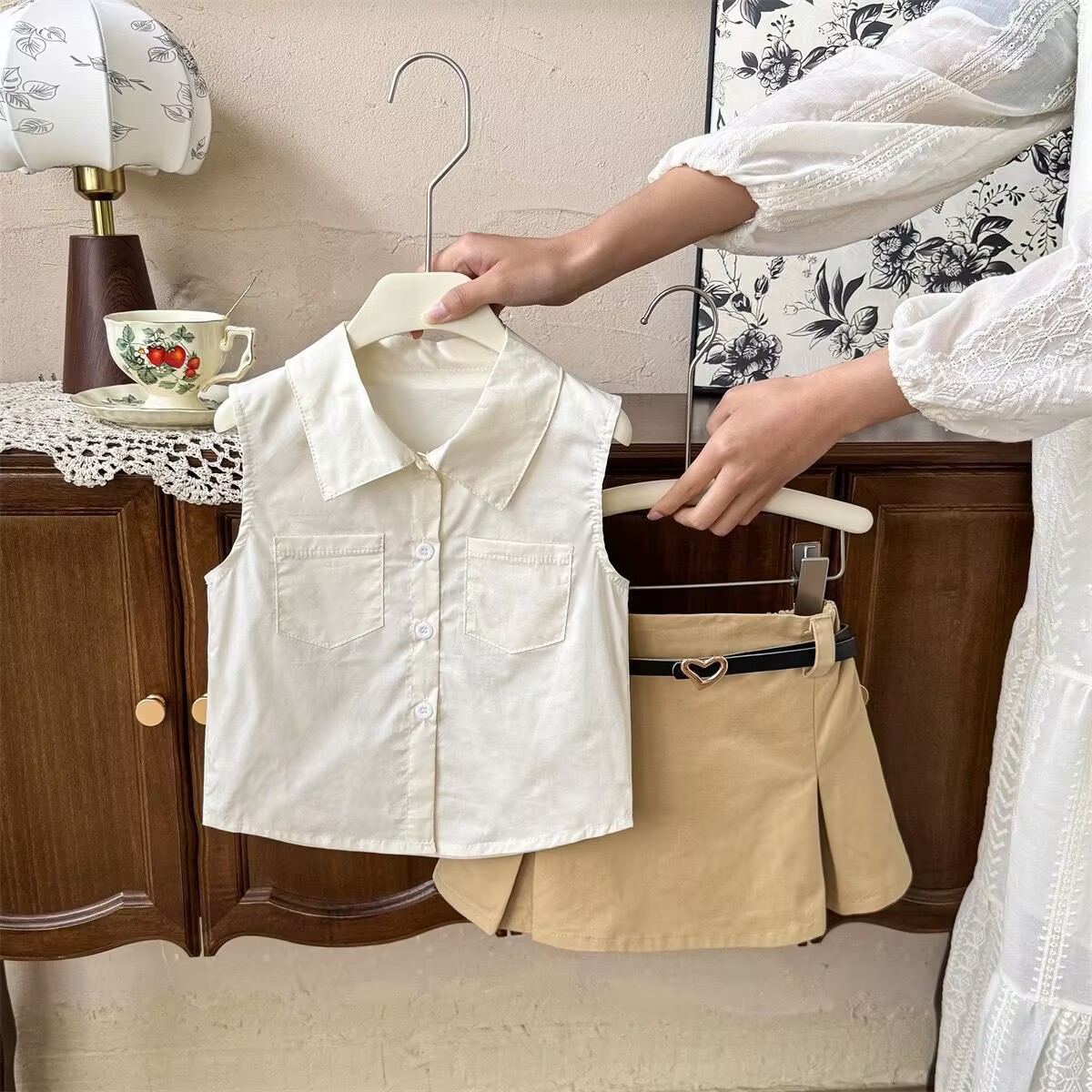 Girls' suit Summer 2025 New Lapel Vest Shirt Short Skirt Girl Baby Retro Elegant Cross-border Two-piece Set