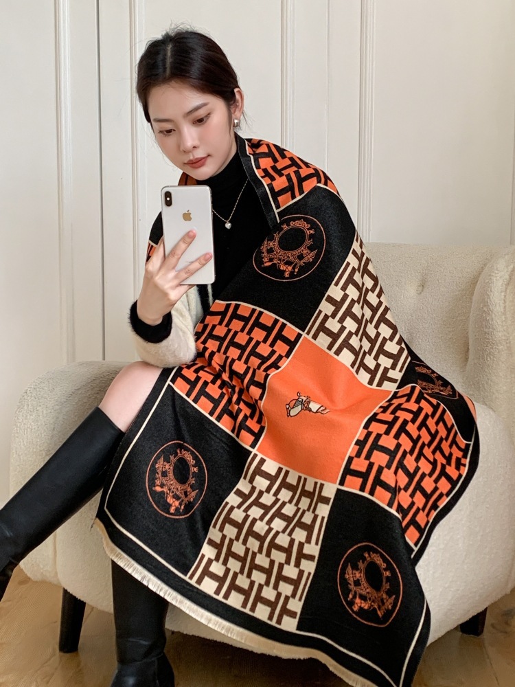 격자 무늬 토템 오렌지 블랙