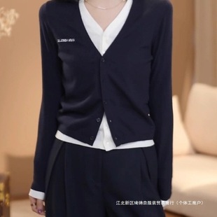 ��ĸ�̽��كɼ�ᘿ���Ů���Ië���_���¿���{ɫ������