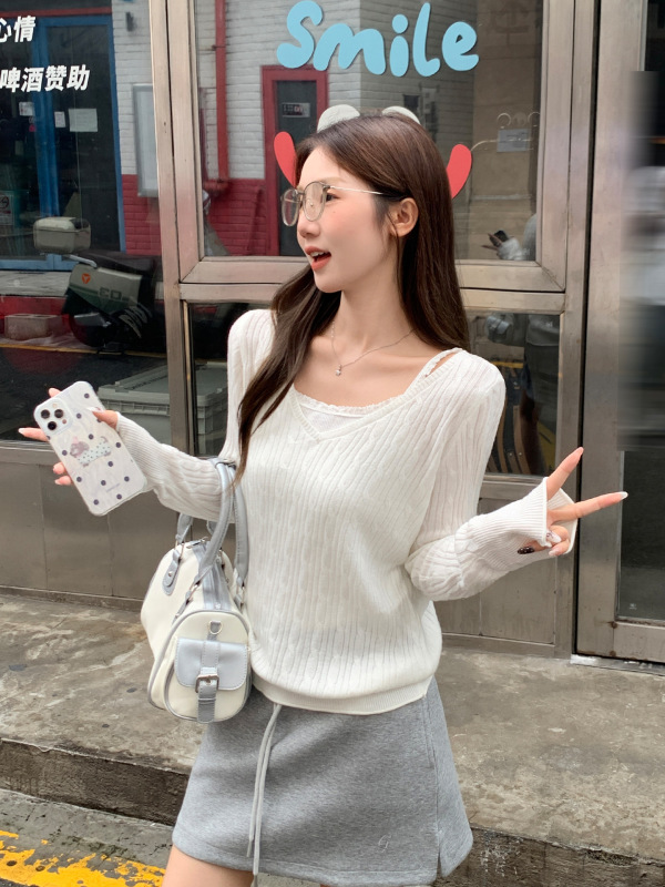白色V领设计感麻花针织长袖女2025秋季新款宽松显瘦慵懒风上衣|undefined