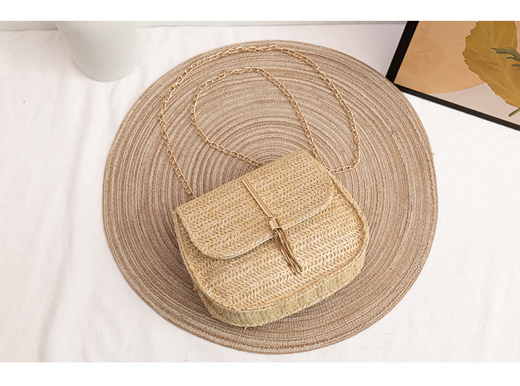 Women's Small Straw Solid Color Vintage Style Square Flip Cover Crossbody Bag display picture 2