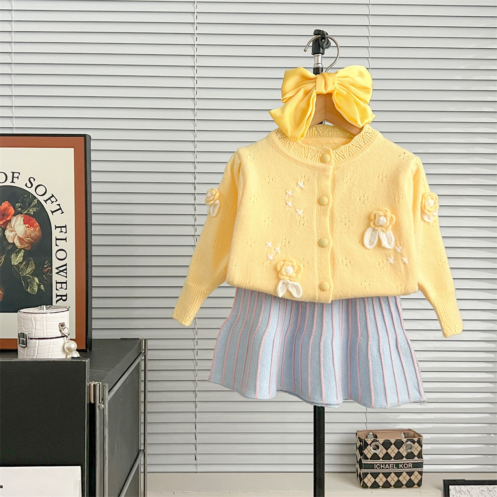Stickad tröja och kjol set för flickor höst och vinter_voghion.com