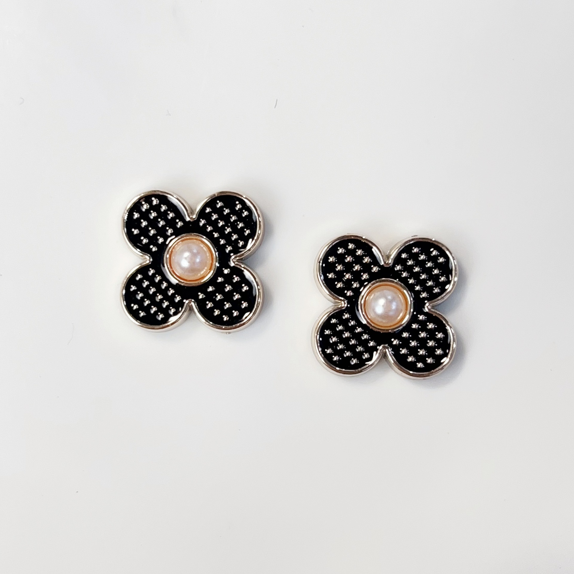 Moda clásica de color goteo amor camellia pequeña serie de accesorios de joyería DiDi accesorios de cabello zapatos materiales de flores