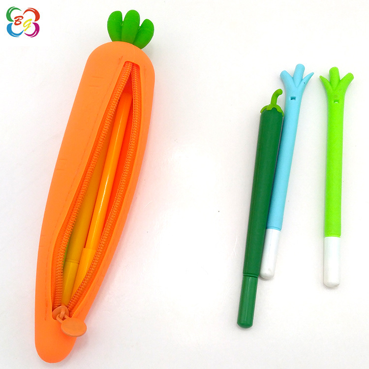 Bolsa de papelería coreana de simulación creativa cremallera estudiantes portátiles de gran capacidad caja de lápiz de silicona zanahoria bolsas de lápiz de silicona