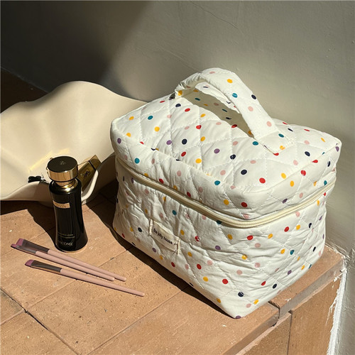 Cosmetic bag for women  new portable large capacity girly heart cartoon dot cosmetics storage bag wash bag