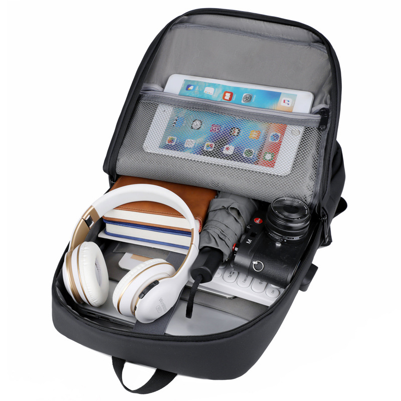 Large-capacity backpack men's new USB charging casual student school bag business commuting simple computer backpack_voghion.com