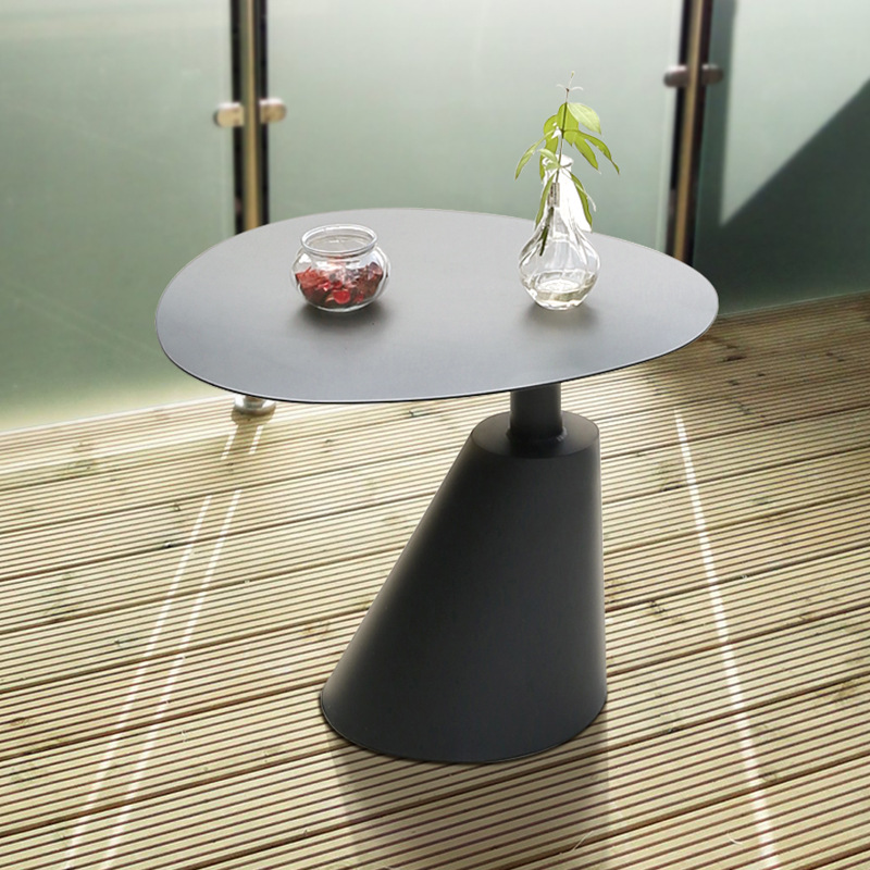Pequeña mesa de café Luz de lujo nórdico pequeño apartamento sala de estar mesa de café simple moderno hogar Hotel creativo sofá lado varios en forma