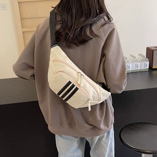 男女款运动胸包轻便百搭潮流条纹斜挎包ins手机包腰包通勤单肩包