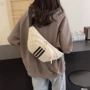 男女条纹运动轻便单肩包