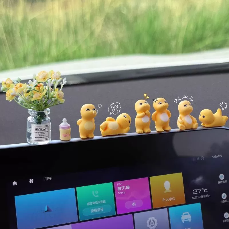 Автомобильные украшения украшения милые маленькие молочные драконы 2024 новая автомобильная центральная консоль декомпрессионная декоративная сеть красная система лечения