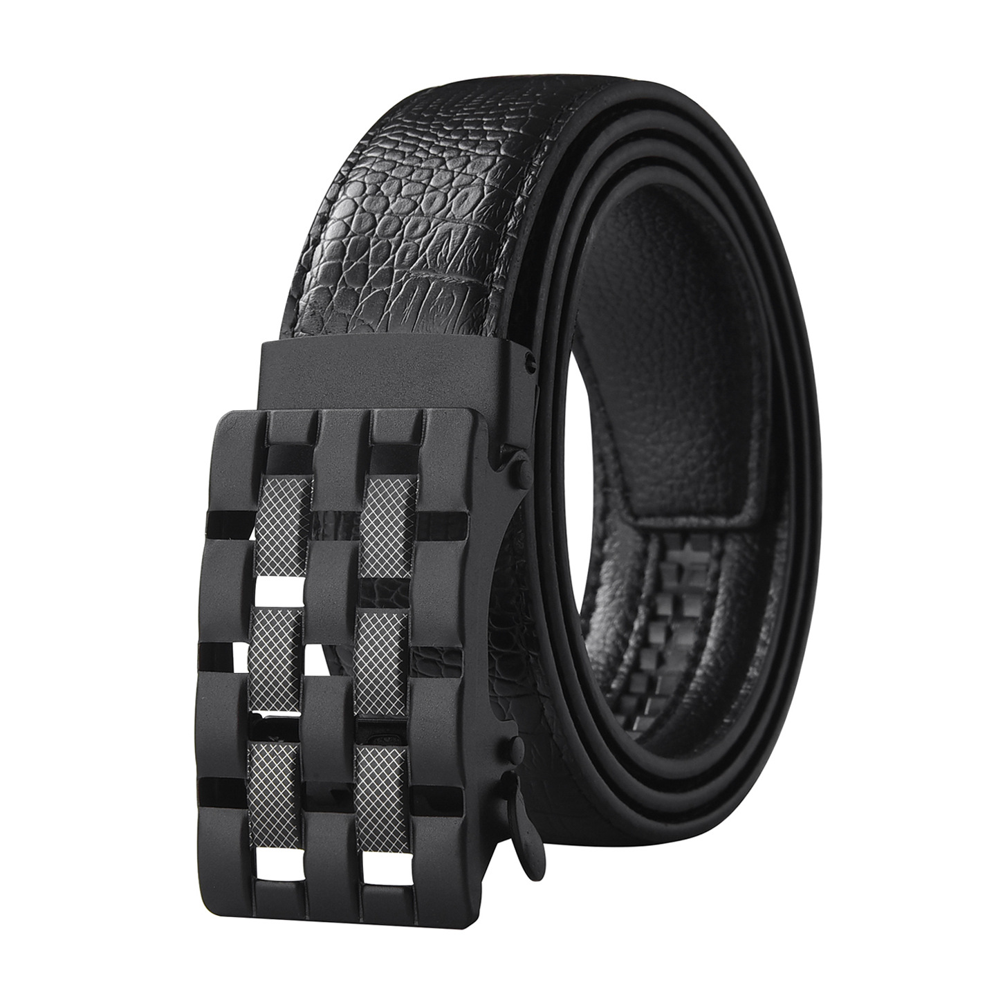 Cinturón negro con botón negro
