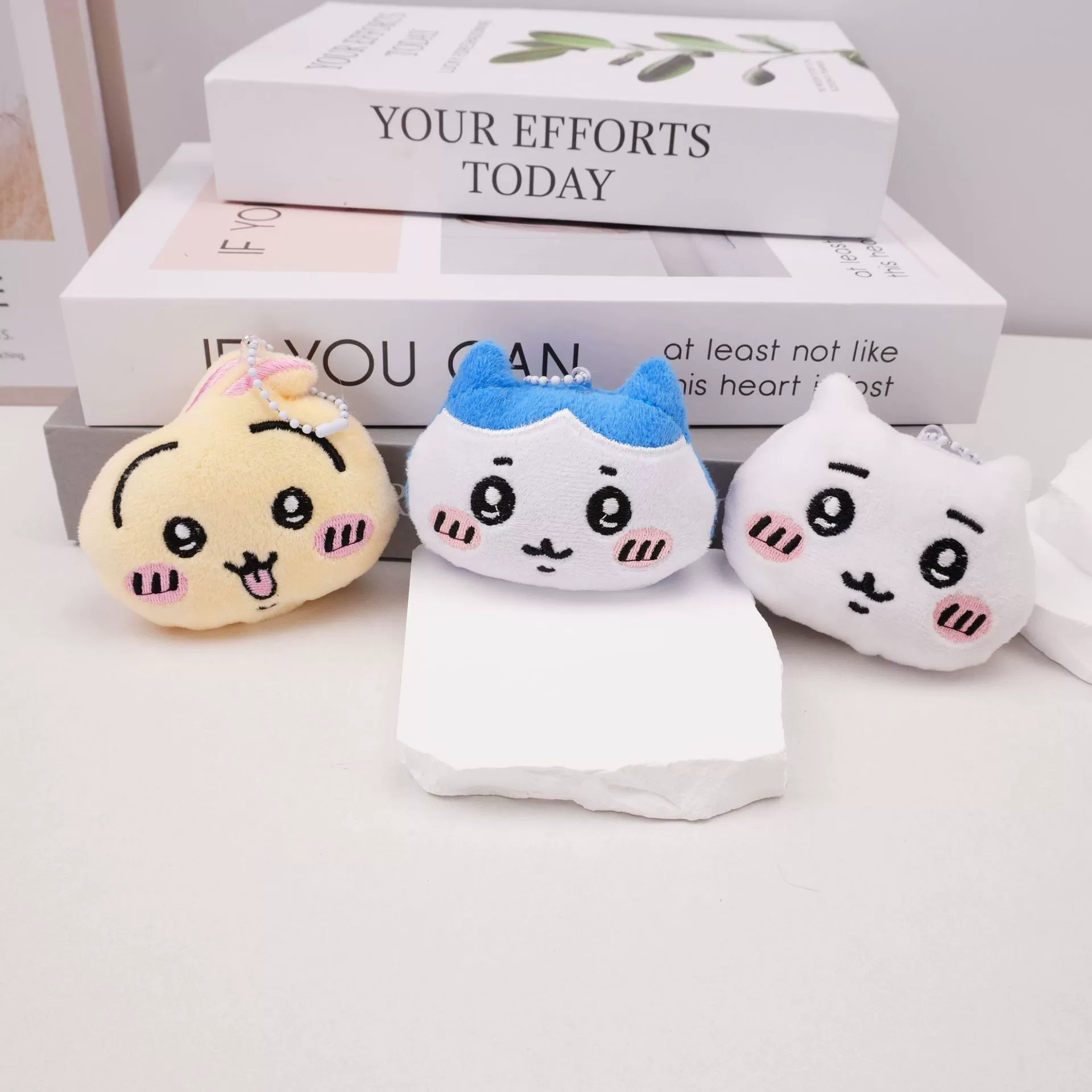 Мягкий брелок (Chiikawa) Squeak медвежонок Usagi, 6,4 см, подвеска на рюкзак