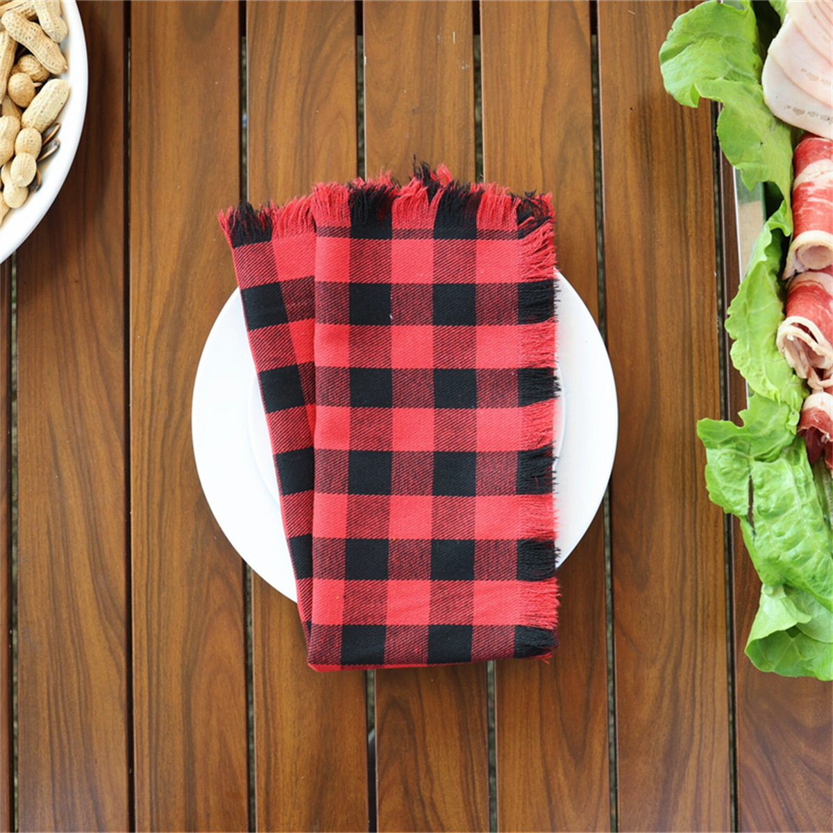 Tela de mezcla de algodón y poliéster con diseño de cuadros de búfalo para decoración de fiestas de boda, Navidad, en rojo, negro y blanco, con flecos.