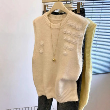 立体花朵纯色圆领针织背心2025秋冬新款复古风外搭软糯毛衣女马甲