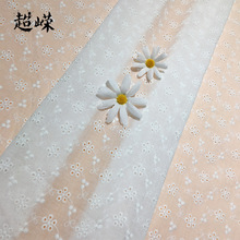现货白色小碎花全棉绣花面料夏季童装女装白色绣花布夏季女装面料