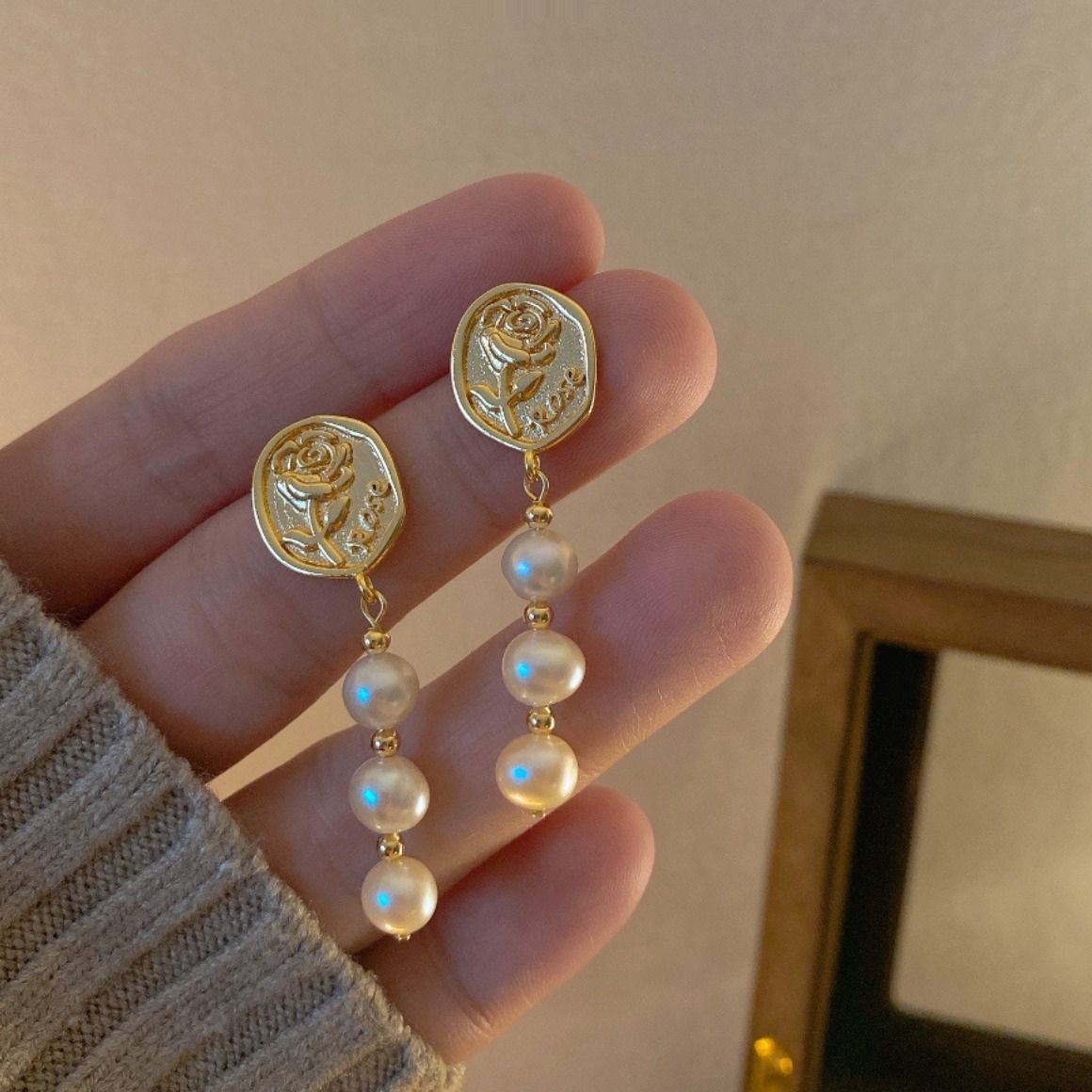 1 Pair Elegant Flower Plating Copper Alloy Drop Earrings display picture 4