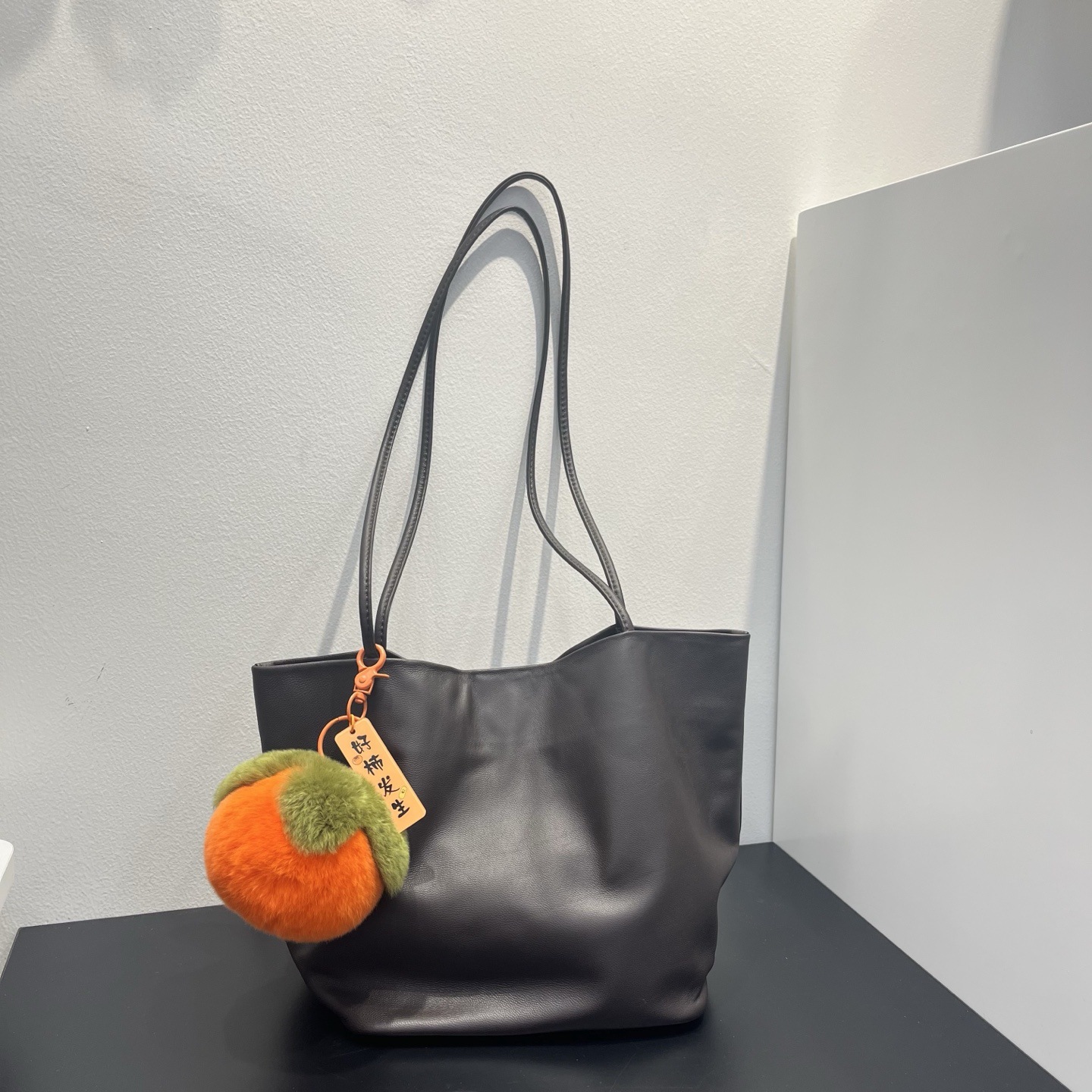 Large Capacity Matte Cowhide Tote Bag, Vintage Red Suede Shoulder Bag, Underarm Bucket Bag For Women - Thumbnail 6