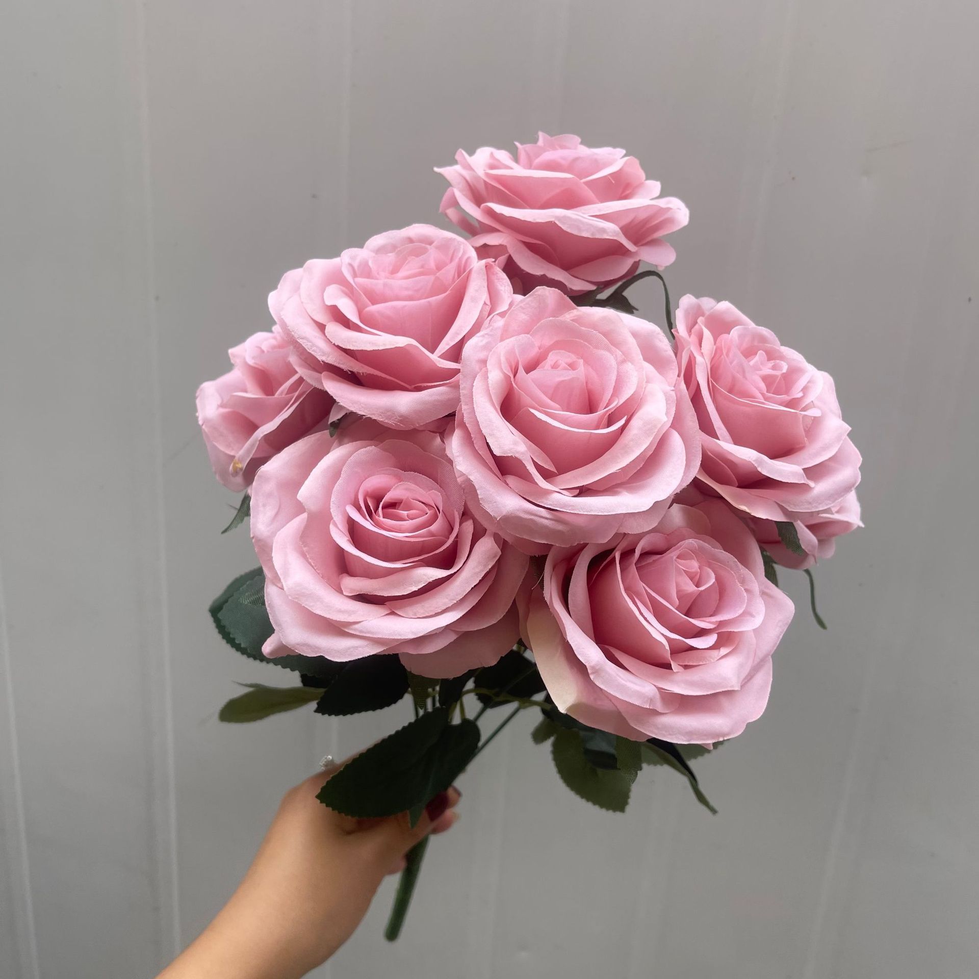 Artificial de 24 colores de la boda carretera flor 10 rosas artificial Flor de seda boda fondo rosa Decoración