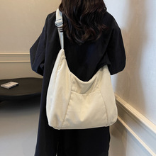 斜挎包女森系大容量文艺饺子包百搭睿营学生上课包轻便休闲单肩包