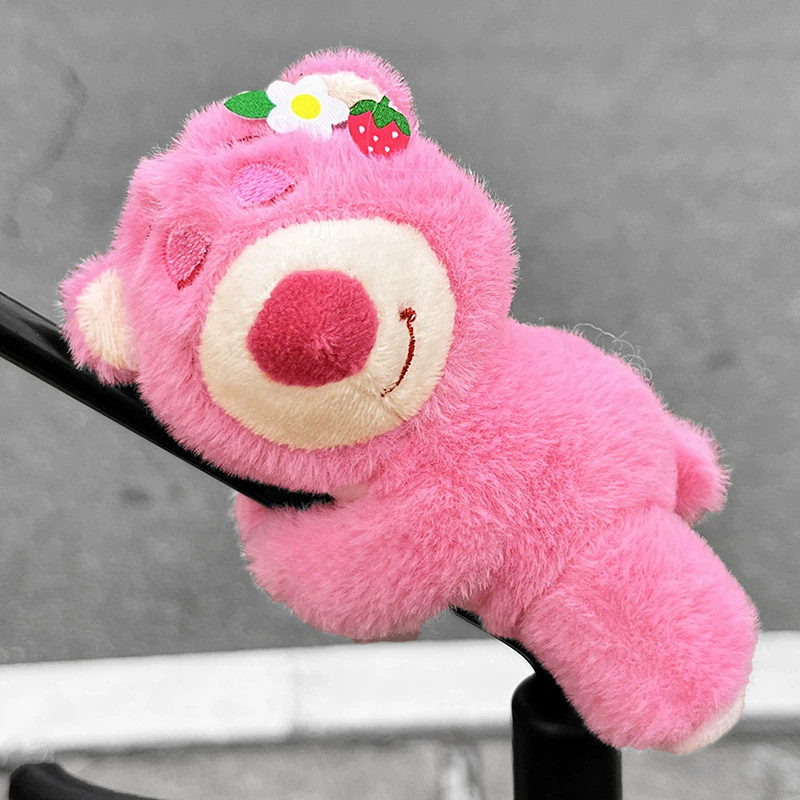 Декоративные аксессуары для электромобилей, клубничный медведь, милый мультяшный мотоцикл, декоративная кукла, зеркало заднего вида, кукольные украшения