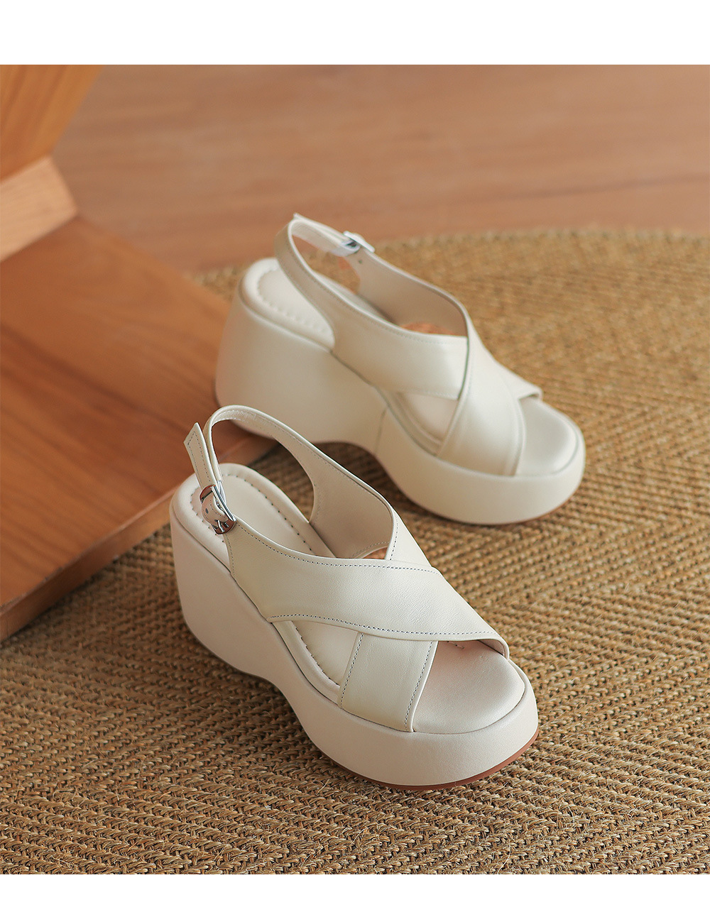Sandal hở mũi da thật quai chéo kiểu Pháp, gót xuồng cao 9 cm, dáng thon gọn — Màu đen, Màu trắng be chi tiết 14