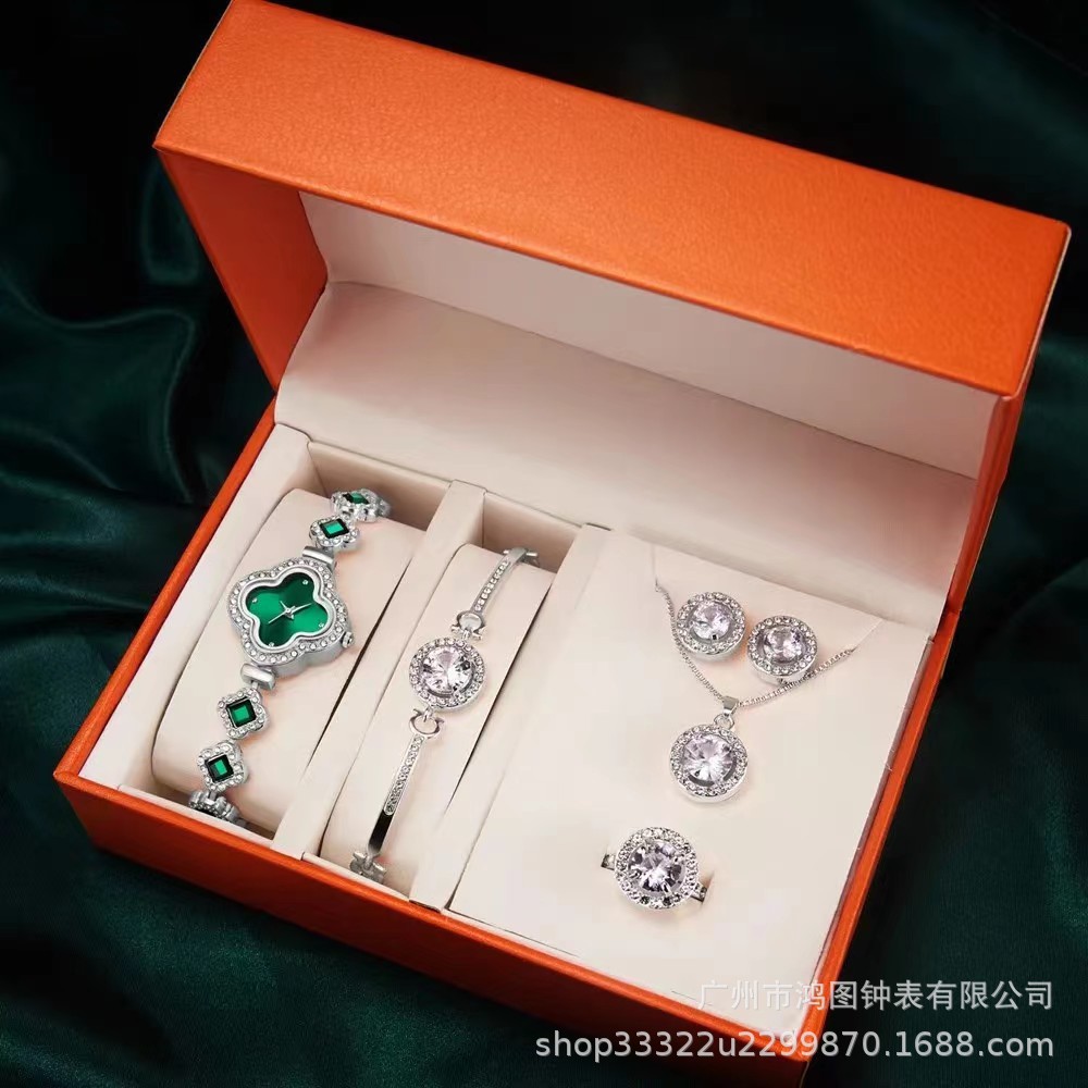 2023 reloj de verano moda nicho de luz de lujo simple ins reloj de pulsera pequeño elegante brillante reloj de cuarzo impermeable