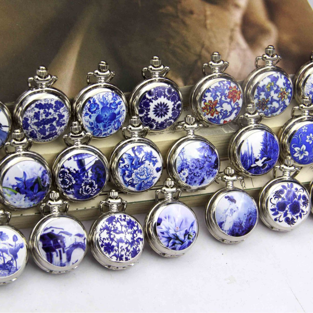 White steel enamel small pocket watch decorative hanging watch necklace watch blue and white porcelain enamel watch student Watch Gift