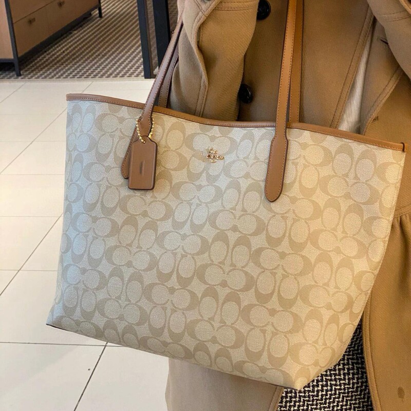 C Brand Large-Capacity Women's Bag, Fashionable New City33 Shopping Bag, Exquisite Commuter Casual Versatile Shoulder Crossbody Bag C Brand Large-Capacity Women's Bag, Fashionable New City33 Shopping Bag, Exquisite Commuter Casual Versatile Shoulder Crossbody Bag