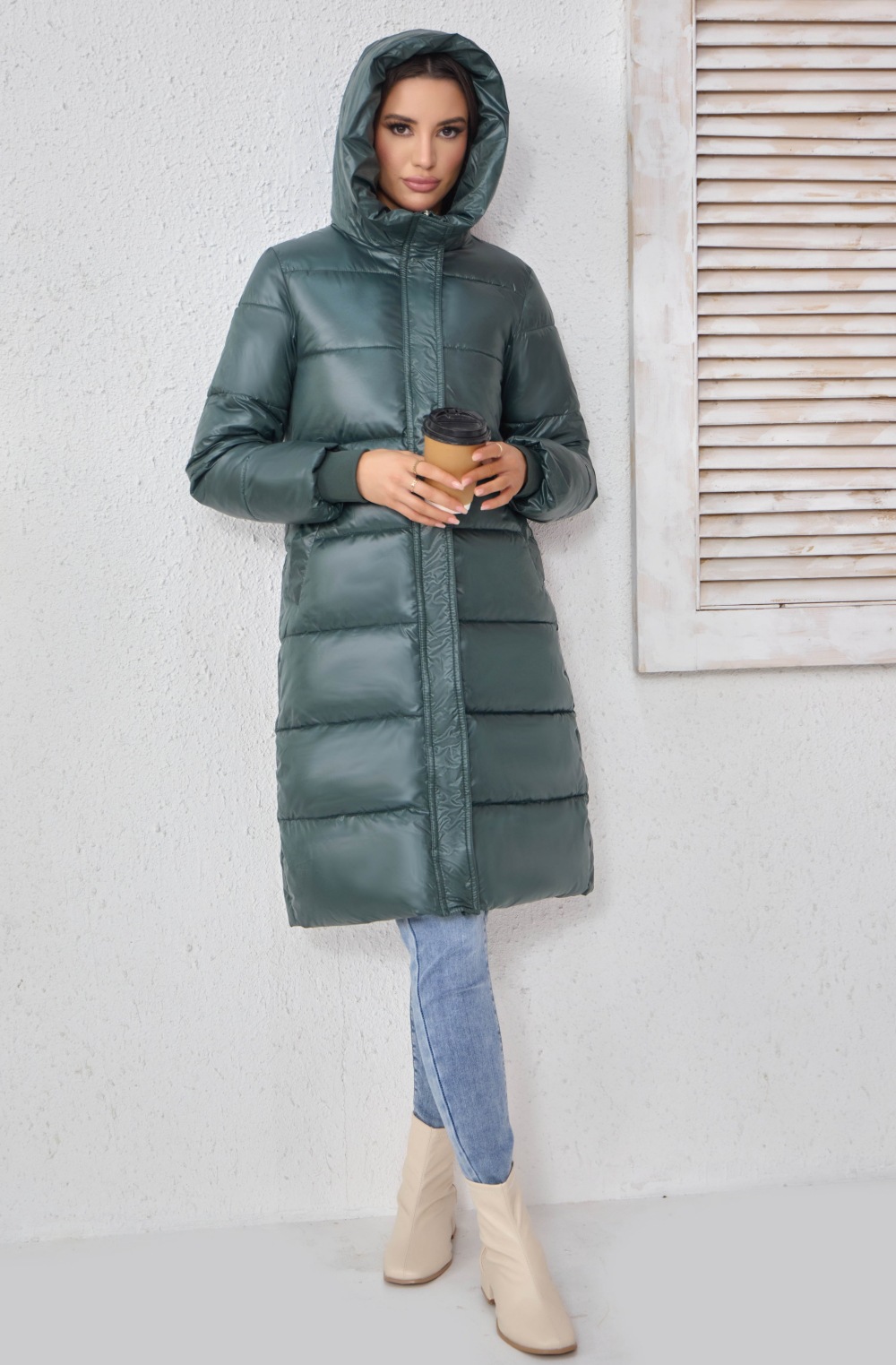 Langer Damen-Wintermantel mit Kapuze, dick gesteppt, modische und elegante Outdoor-Jacke, auch in großen Größen erhältlich_voghion.com