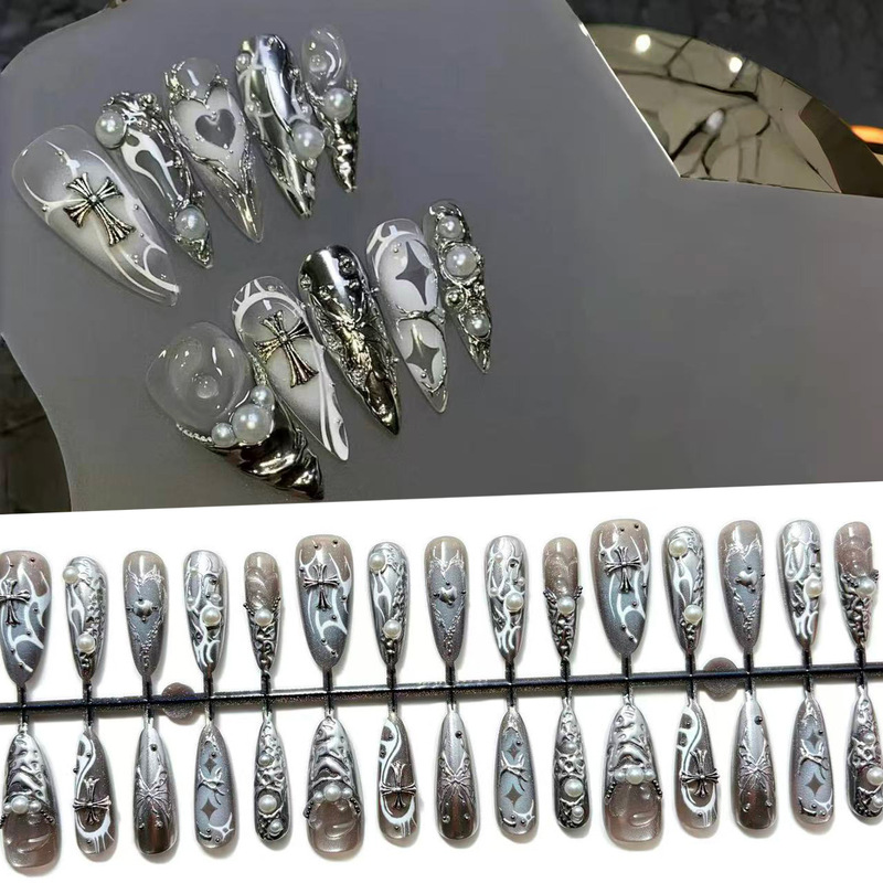 Liquid Metal Hot Girl Industrial Style European and American Popular Wearable Nails High Quality Stereo Diamond Foreign Trade Nail Art Patch Cat Eye