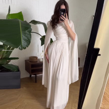 �W�����NŮ�b�羳�¿�͹Ń����A�F��ɫ���L������ϵ����[�B��ȹ