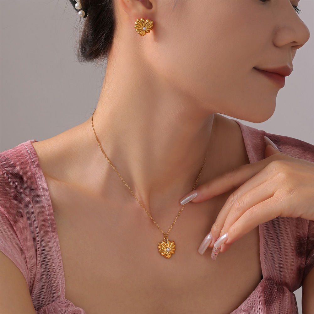 Retro elegant classic fashionable creative jewelry stainless steel…
