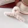 Бежевый